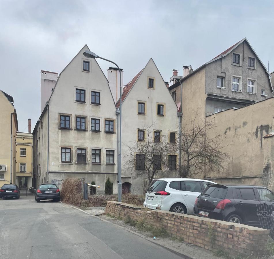 Apartament Szczesliwa 13 - Plac Ratuszowy Jelenia Gora Luaran gambar