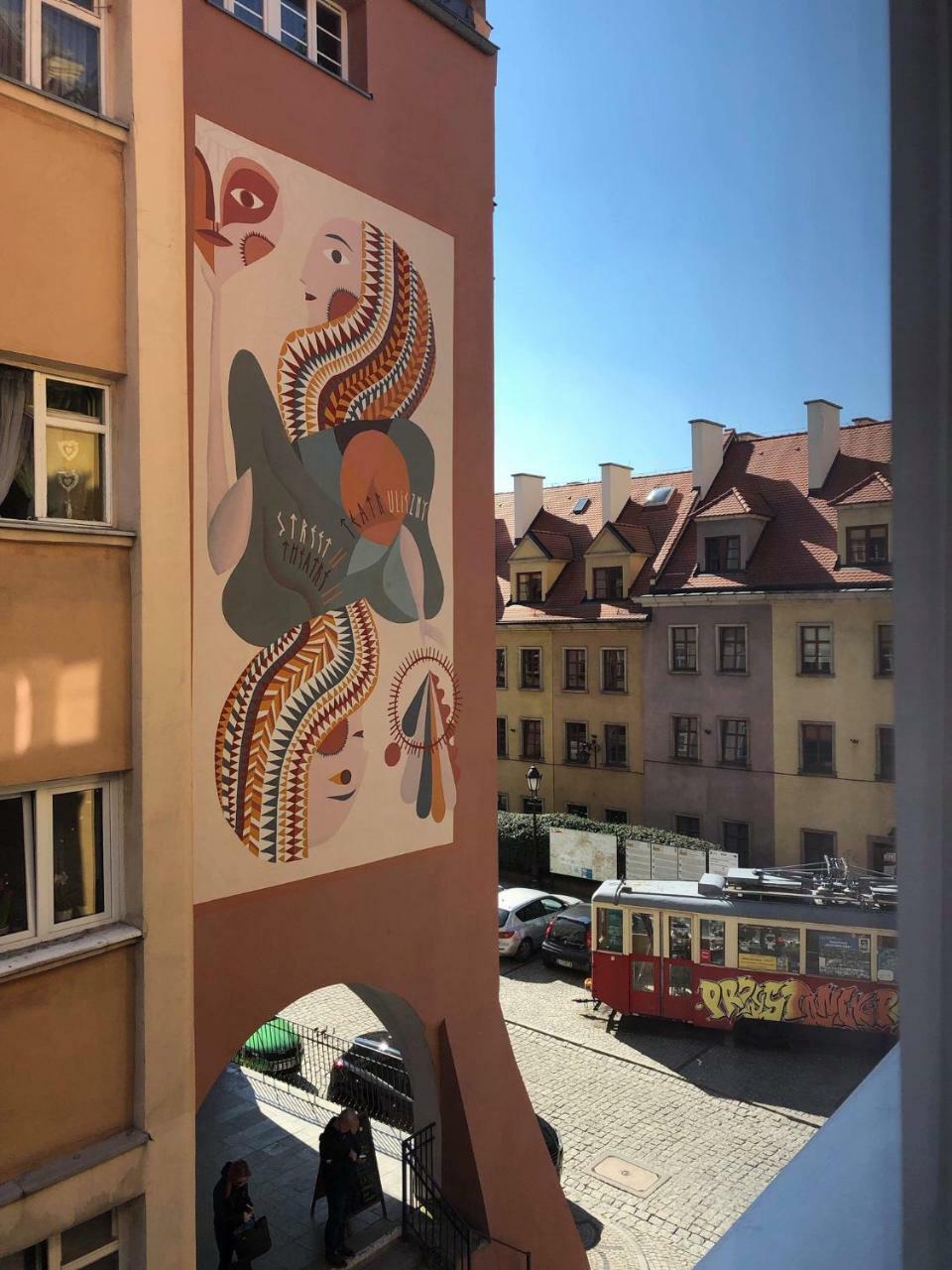 Apartament Szczesliwa 13 - Plac Ratuszowy Jelenia Gora Luaran gambar