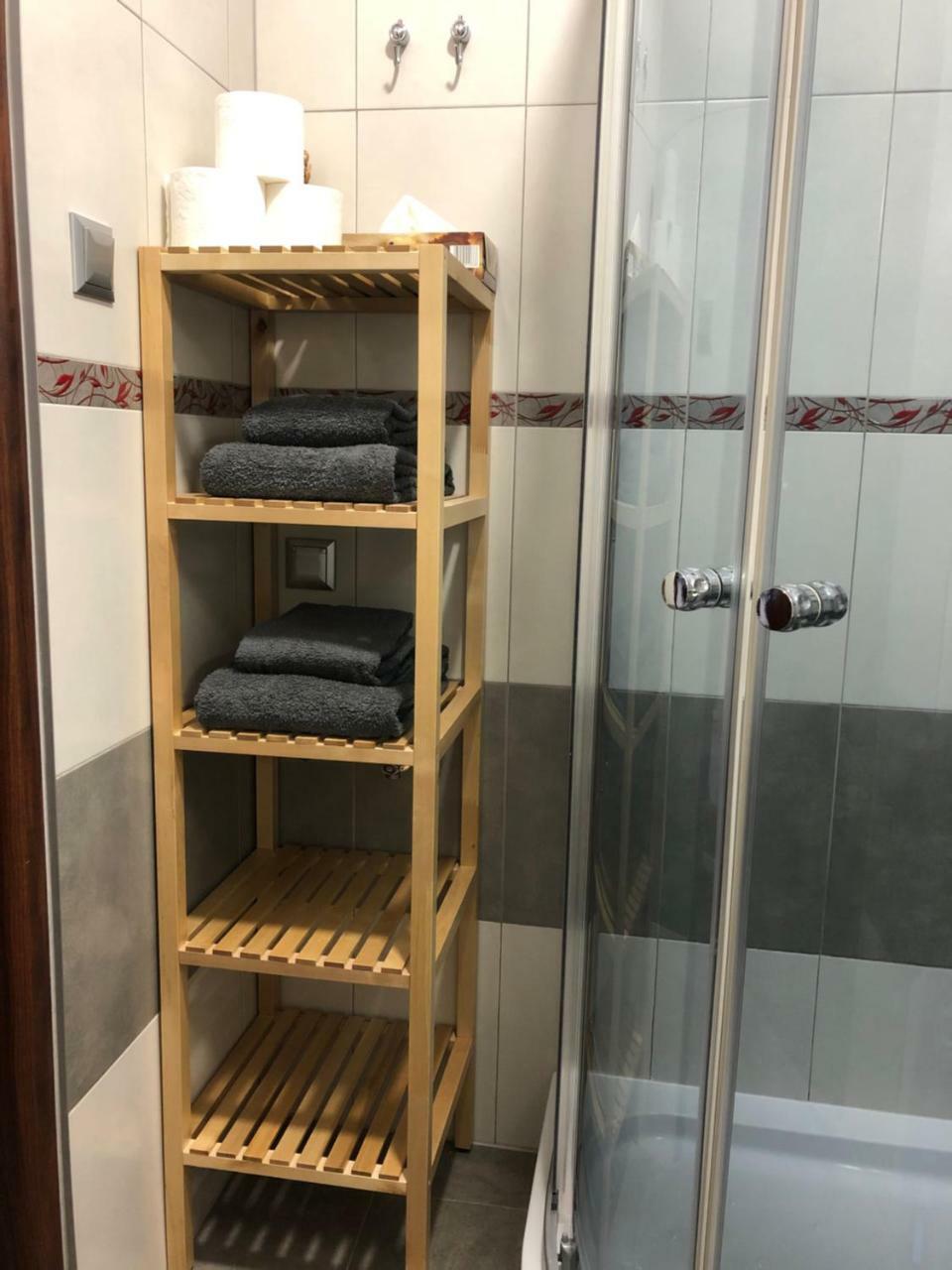 Apartament Szczesliwa 13 - Plac Ratuszowy Jelenia Gora Luaran gambar